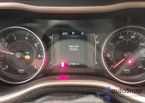 2015 Jeep Cherokee Latitude z USA, uszkodzony, nr VIN 1C4PJMCBXFW773838